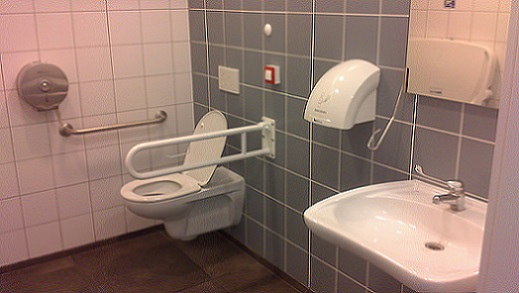 Dąbrowskiego 4 – Toaleta Publiczna